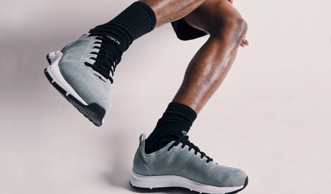 10 Best Walking Shoes For Men – Stride in Style in 2026