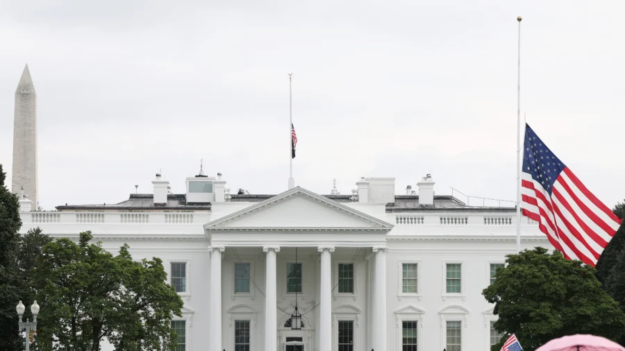 Man Arrested for Bomb Threat Against White House