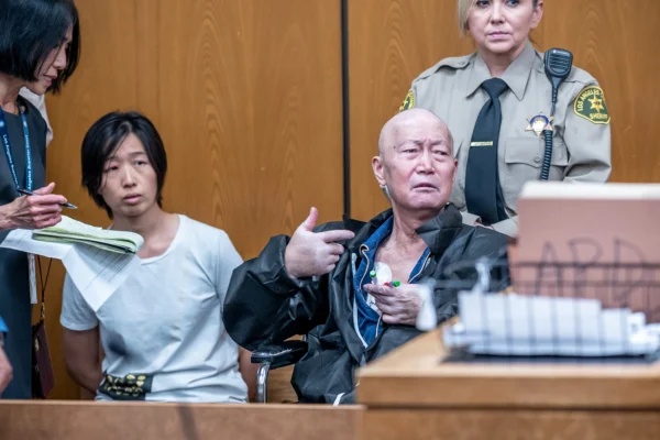 Judge Keeps Chinese Couple’s Bail at $20 Million Each in Child Abuse Case