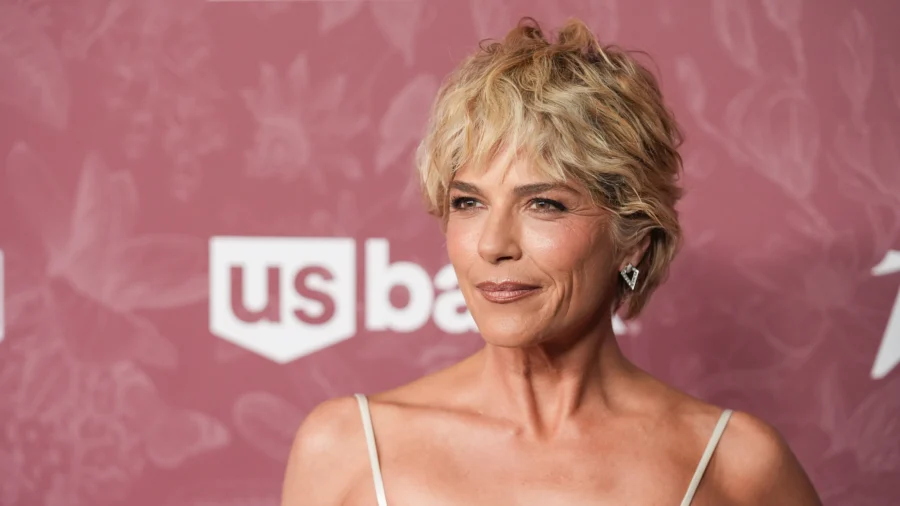Selma Blair Taken Into Custody After Alleged Assault Aboard Delta Flight