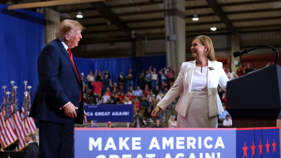 Trump Stumps for Graham, Republicans in South Carolina Rally