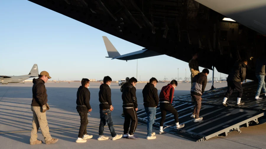 Trump Administration Carried Out 980,000 Deportations in First 18 Months: Think Tank