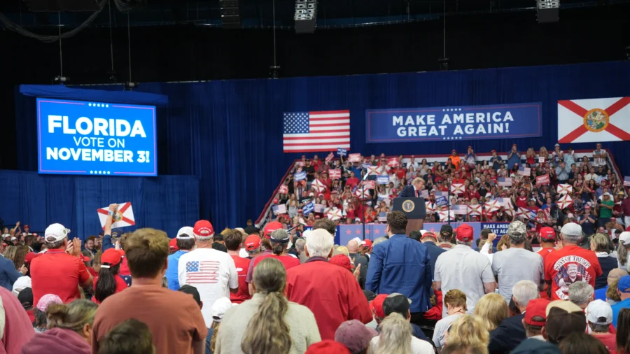 In Final Stretch Before Election Day, Trump Hosts Another Rally in Sunshine State