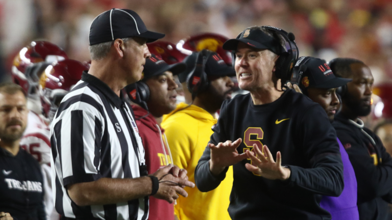 USC should pony up and pay Lincoln Riley’s buyout after bottom falls out against Wisconsin